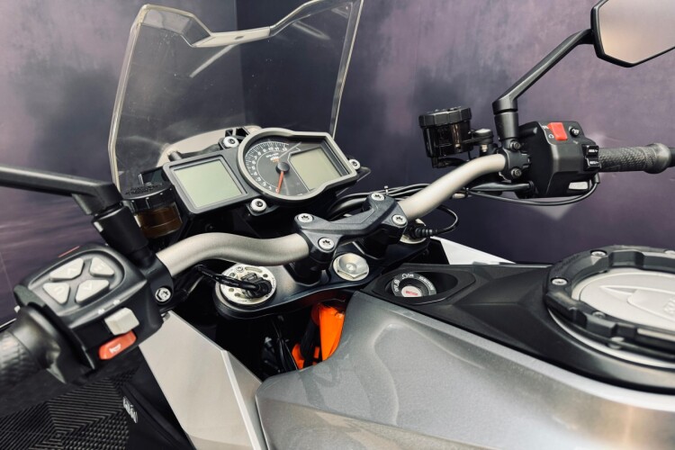 KTM 1290 SUPER DUKE GT