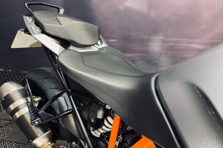 KTM 1290 SUPER DUKE GT