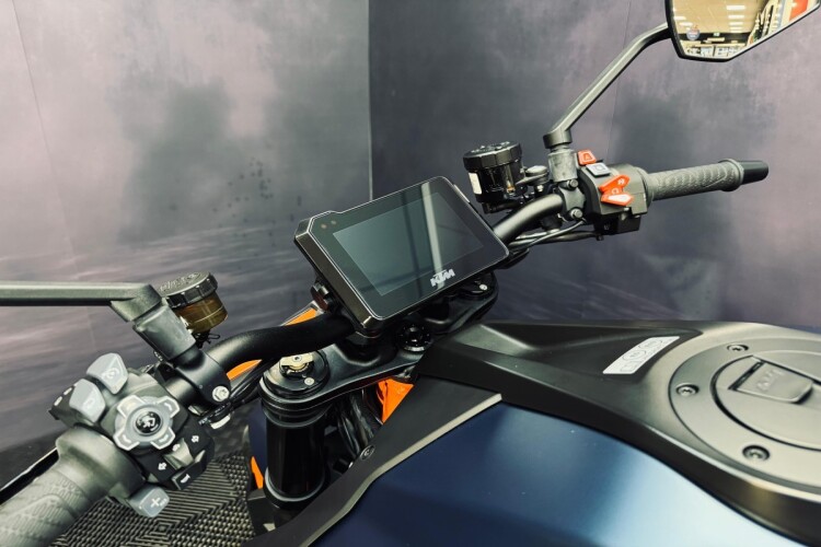 KTM 1290 SUPER DUKE R