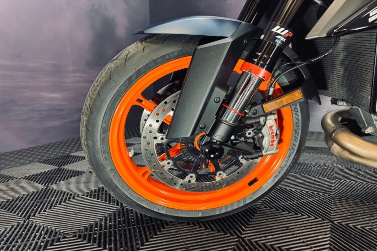 KTM 1290 SUPER DUKE R