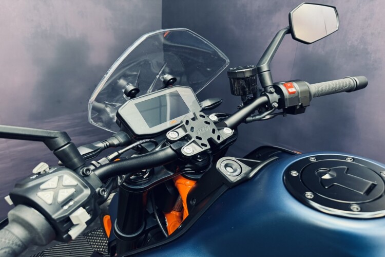 KTM 890 DUKE