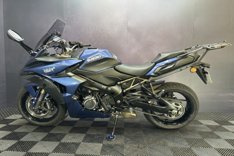 SUZUKI GSX-S1000GT