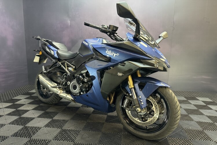 SUZUKI GSX-S1000GT