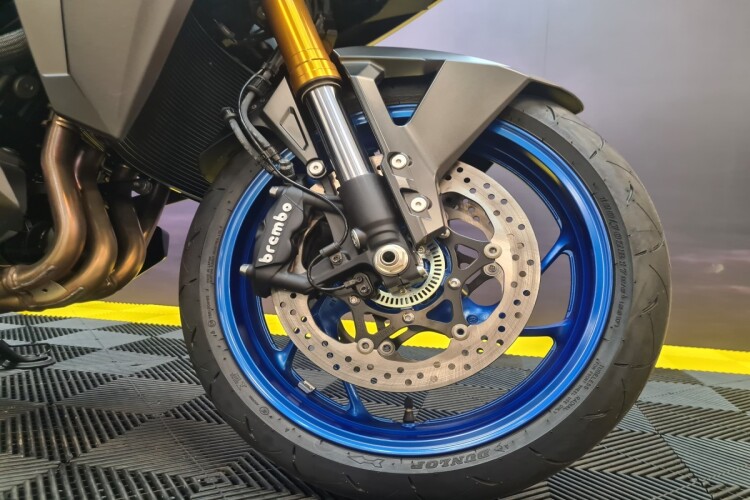 SUZUKI GSX-S1000GX +