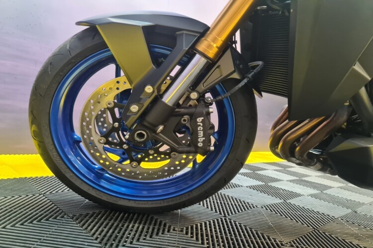 SUZUKI GSX-S1000GX +