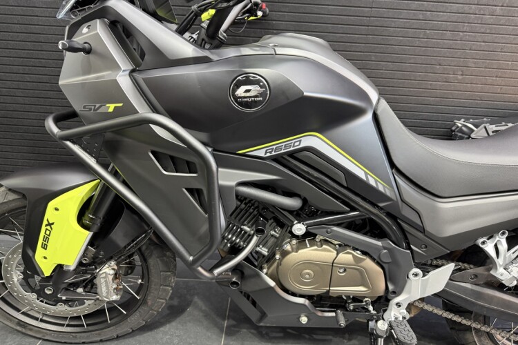 QJMOTOR SVT650 X