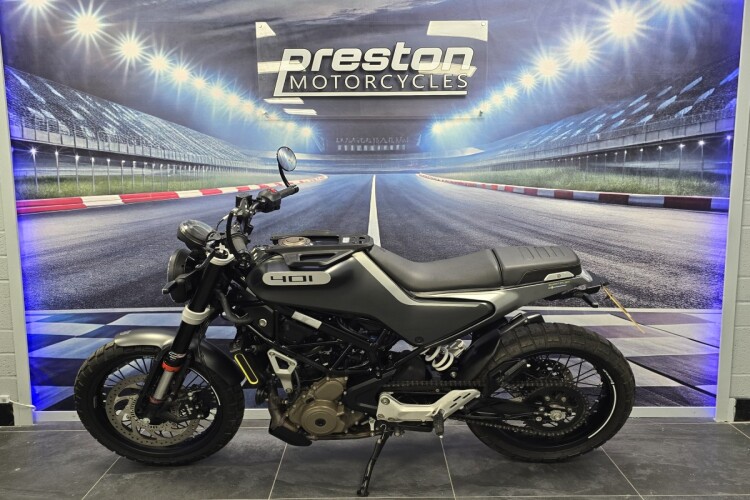 HUSQVARNA SVARTPILEN 401