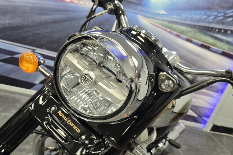 ROYAL ENFIELD CLASSIC 650