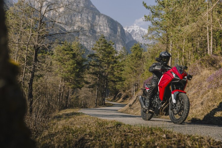 MOTO MORINI X-CAPE 700