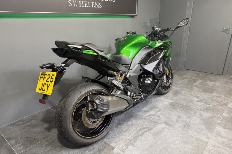KAWASAKI NINJA 1100 SX
