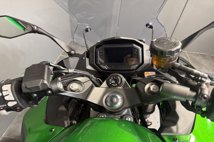 KAWASAKI NINJA 1100 SX