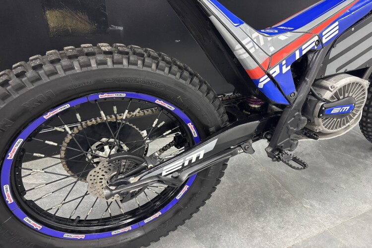 ELECTRIC MOTION EPURE