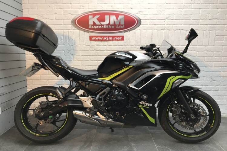 KAWASAKI NINJA 650