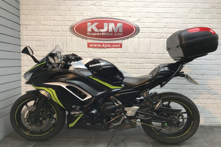 KAWASAKI NINJA 650