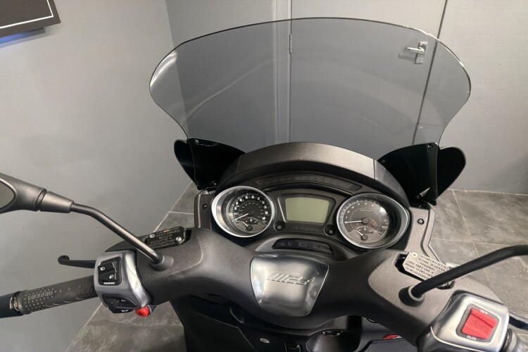PIAGGIO MP3 300