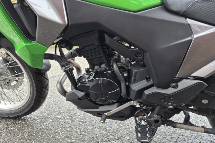 KAWASAKI VERSYS-X 300