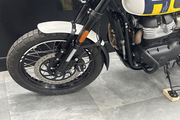 ROYAL ENFIELD BEAR 650