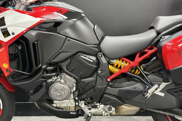 DUCATI MULTISTRADA V4