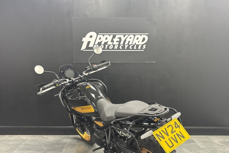 ROYAL ENFIELD HIMALAYAN 452