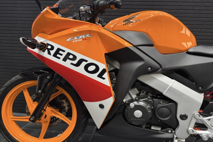 HONDA CBR125R