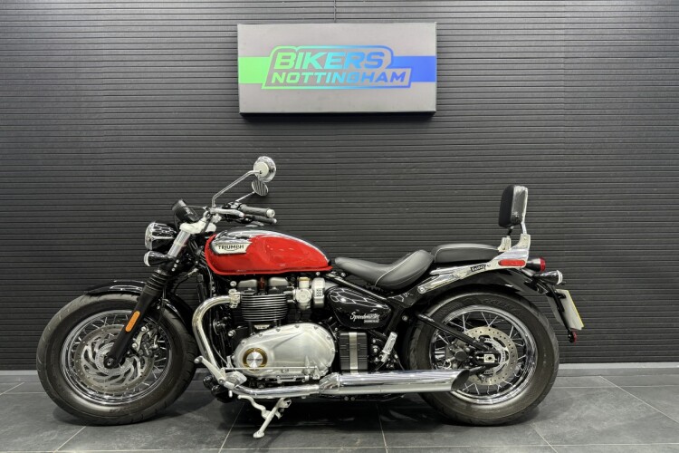 TRIUMPH SPEEDMASTER 1200