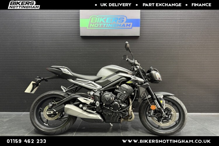 TRIUMPH STREET TRIPLE 765