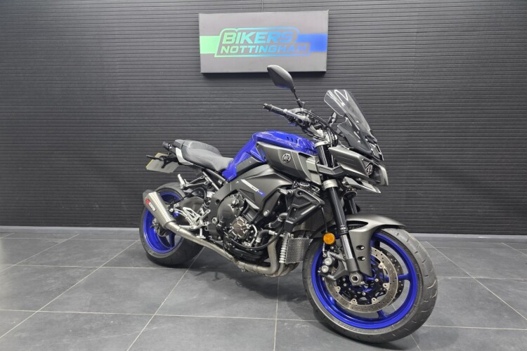 YAMAHA MT-10