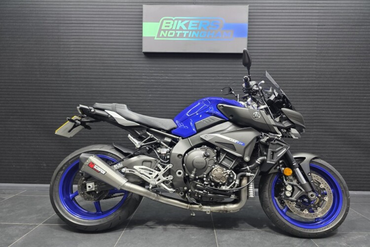 YAMAHA MT-10