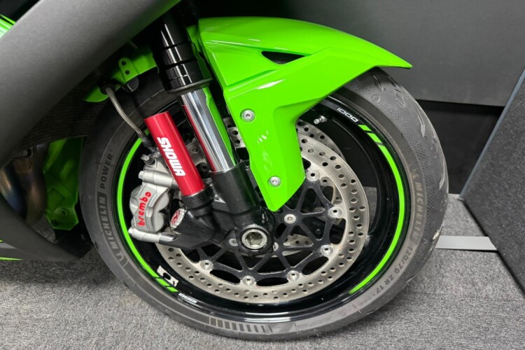 KAWASAKI NINJA ZX-10R