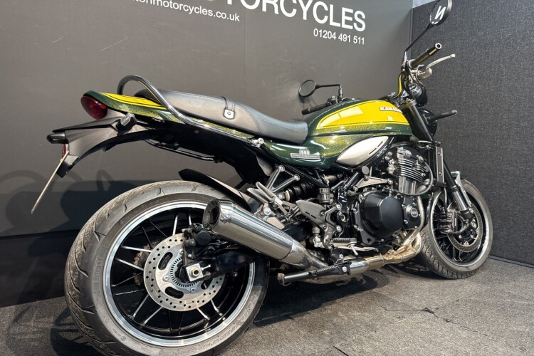 KAWASAKI Z900 RS