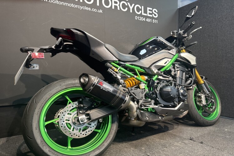 KAWASAKI Z900 SE