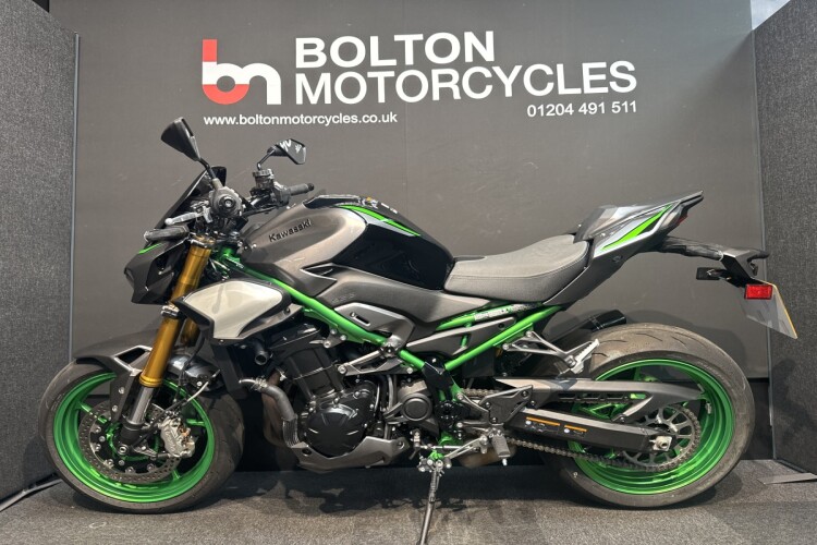 KAWASAKI Z900 SE