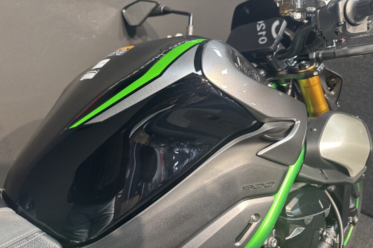 KAWASAKI Z900 SE