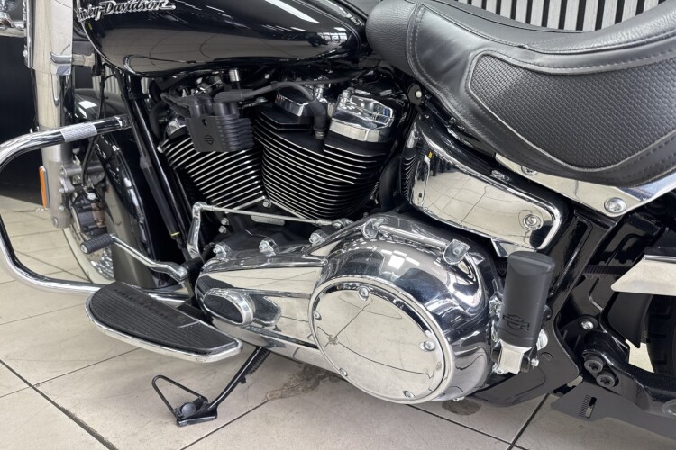 HARLEY-DAVIDSON SOFTAIL