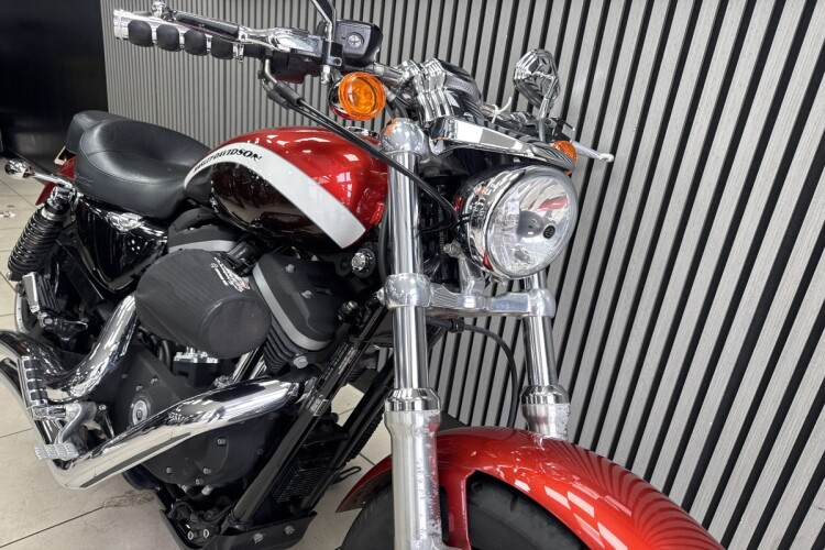 HARLEY-DAVIDSON SPORTSTER