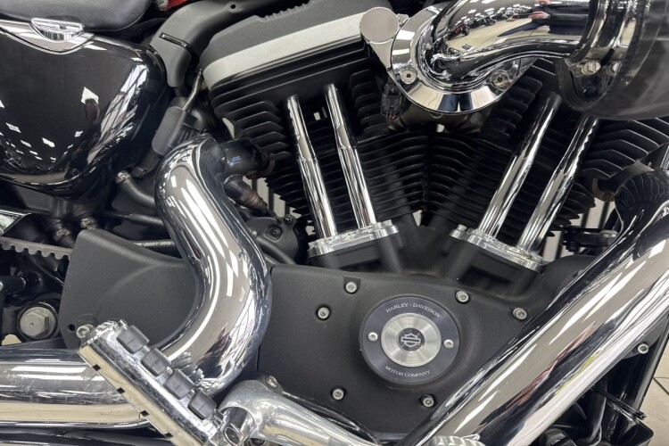 HARLEY-DAVIDSON SPORTSTER