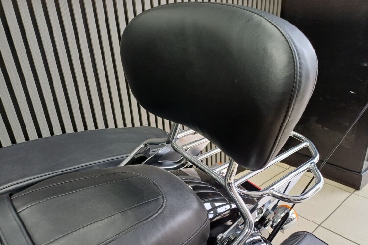 HARLEY-DAVIDSON STREET GLIDE SPECIAL