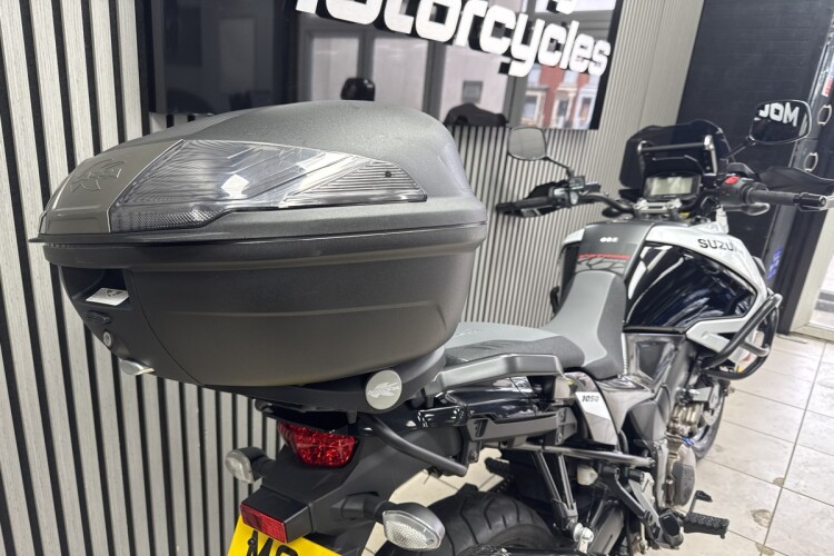 SUZUKI V-STROM 1050
