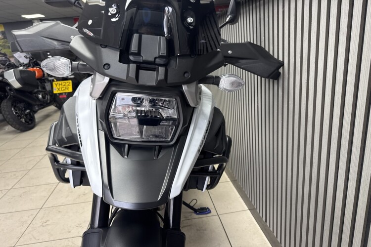 SUZUKI V-STROM 1050