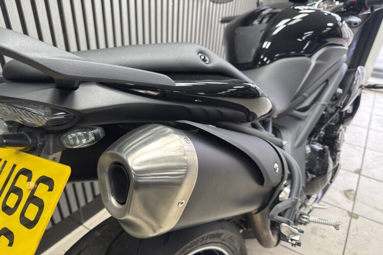 TRIUMPH SPEED TRIPLE 94