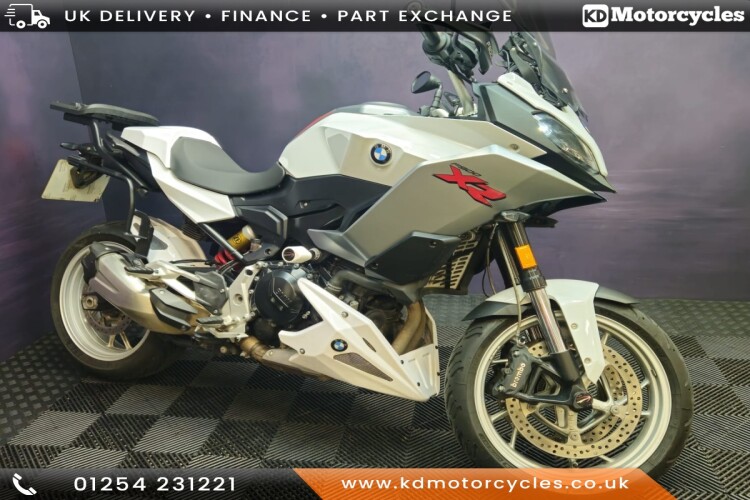 BMW F 900 XR