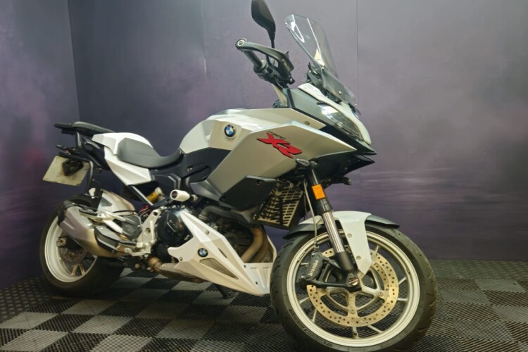 BMW F 900 XR
