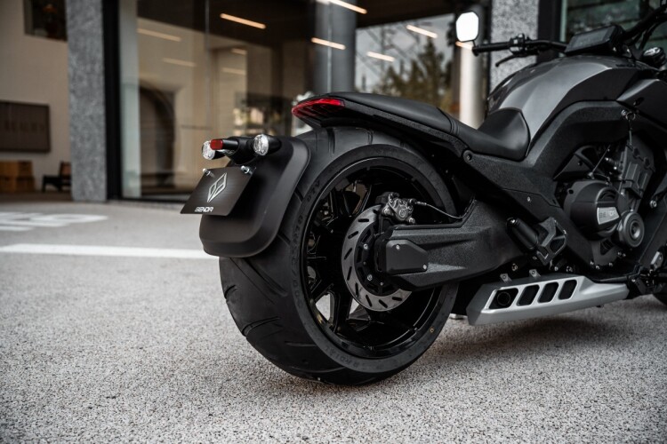 BENDA MOTO BENDA LFC700