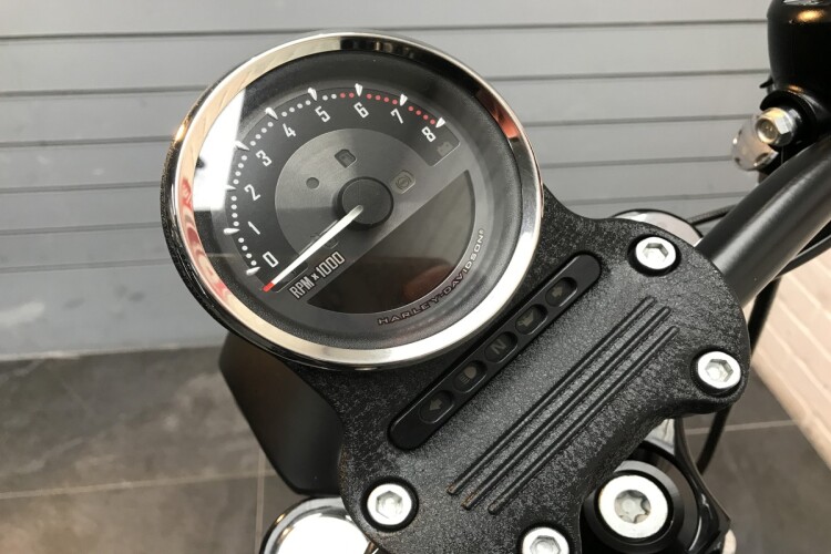 HARLEY-DAVIDSON SPORTSTER