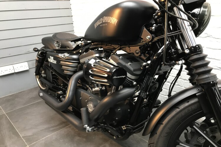 HARLEY-DAVIDSON SPORTSTER