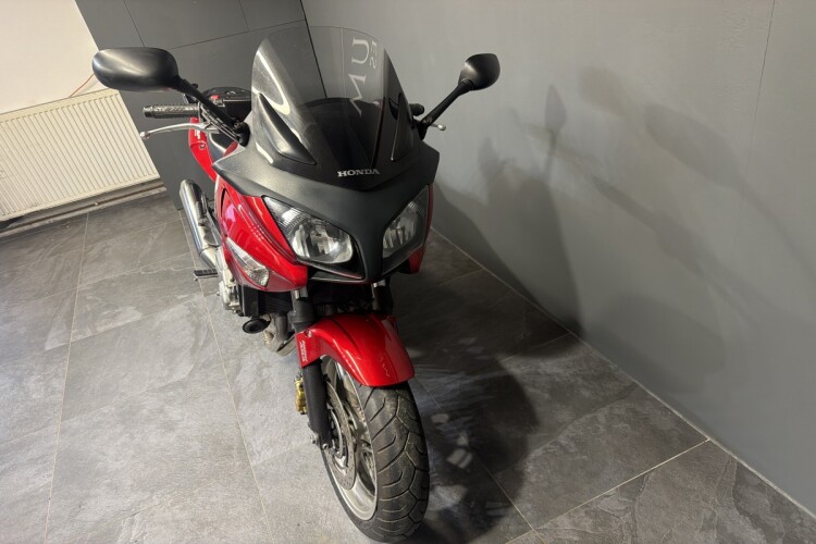 HONDA CBF 600