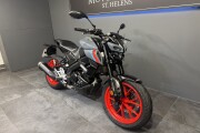 YAMAHA MT125