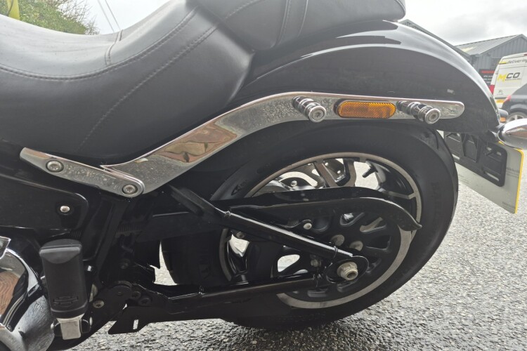 HARLEY-DAVIDSON SOFTAIL