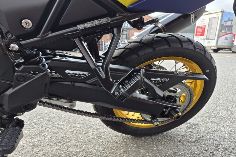 SUZUKI V-STROM 800 DE