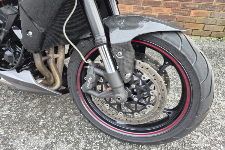 TRIUMPH STREET TRIPLE 675